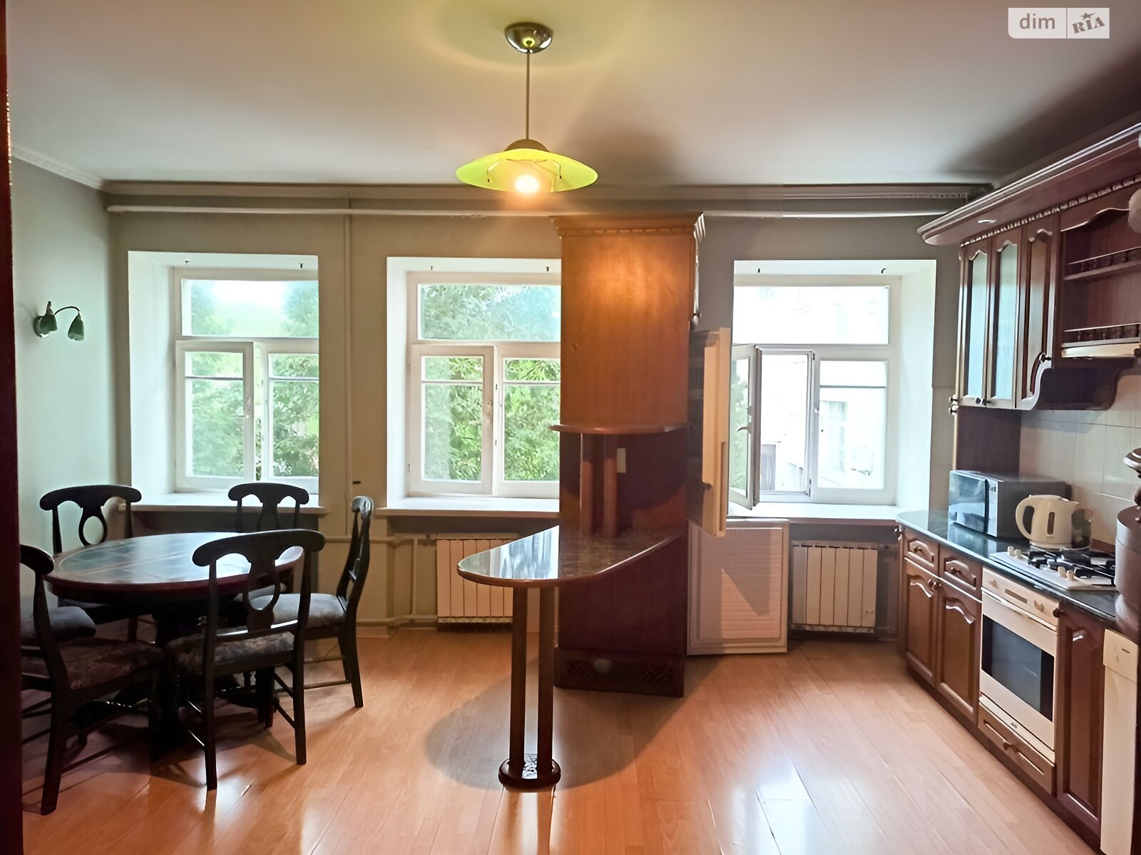 Продаж трикімнатної квартири в Києві, на вул. Щекавицька 7, район Поділ фото 1 Продаж трикімнатної квартири в Києві, на вул. Щекавицька 7, район Поділ фото 1