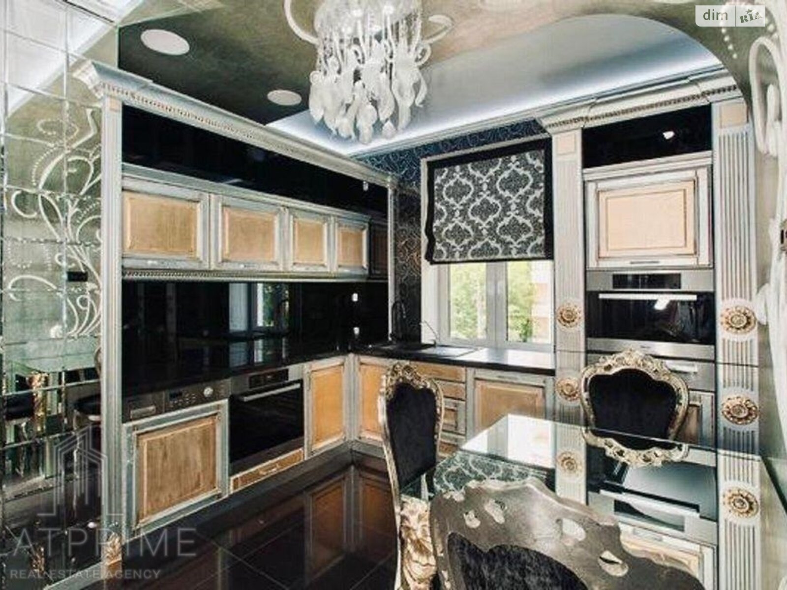 Продаж трикімнатної квартири в Києві, на вул. Щекавицька 30/39, район Поділ фото 1 Продаж трикімнатної квартири в Києві, на вул. Щекавицька 30/39, район Поділ фото 1