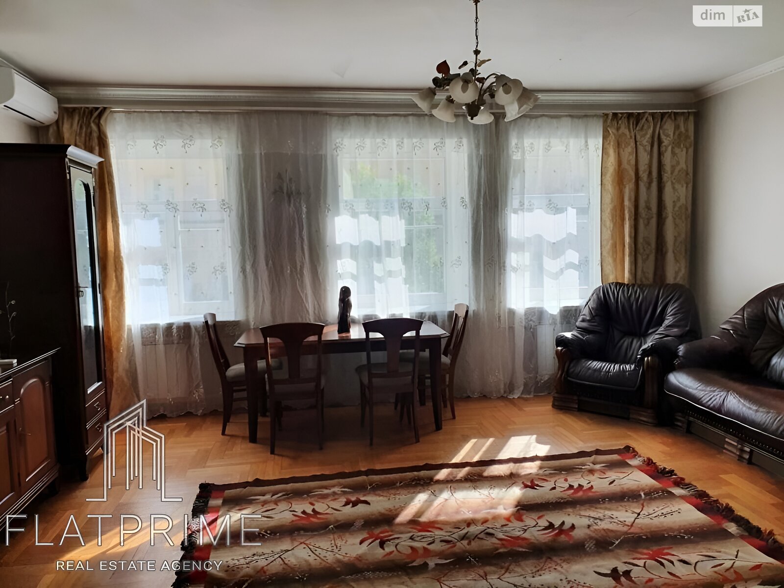 Продажа трехкомнатной квартиры в Киеве, на ул. Щекавицкая 7/10, район Подол фото 1 Продажа трехкомнатной квартиры в Киеве, на ул. Щекавицкая 7/10, район Подол фото 1