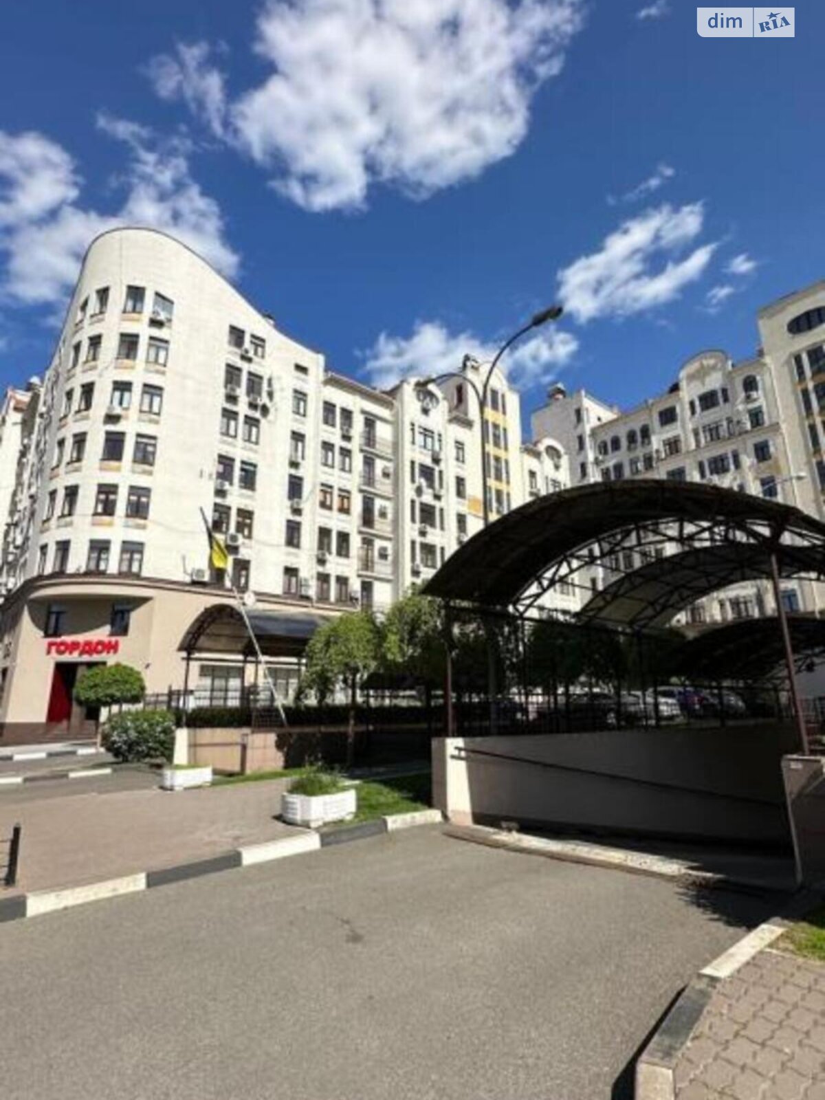 Продажа трехкомнатной квартиры в Киеве, на ул. Щекавицкая 30/39, район Подол фото 1 Продажа трехкомнатной квартиры в Киеве, на ул. Щекавицкая 30/39, район Подол фото 1