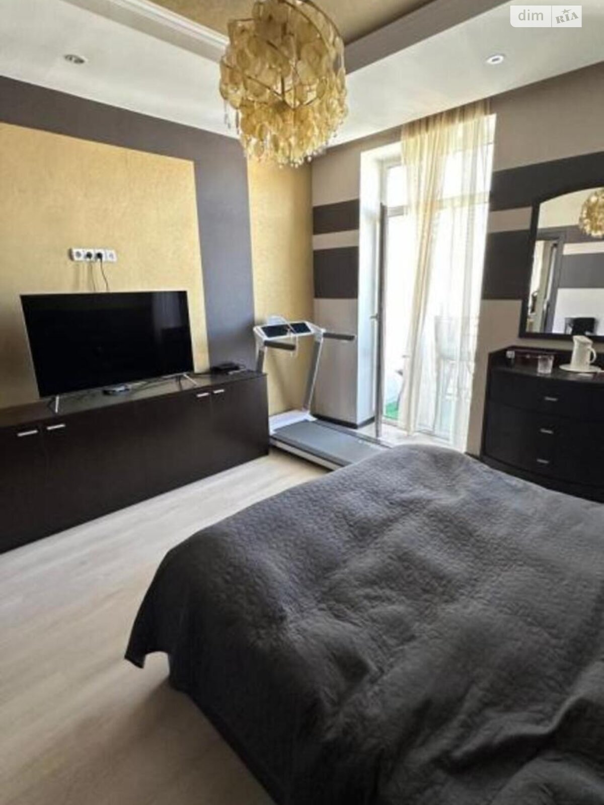 Продажа трехкомнатной квартиры в Киеве, на ул. Щекавицкая 30/39, район Подол фото 1 Продажа трехкомнатной квартиры в Киеве, на ул. Щекавицкая 30/39, район Подол фото 1