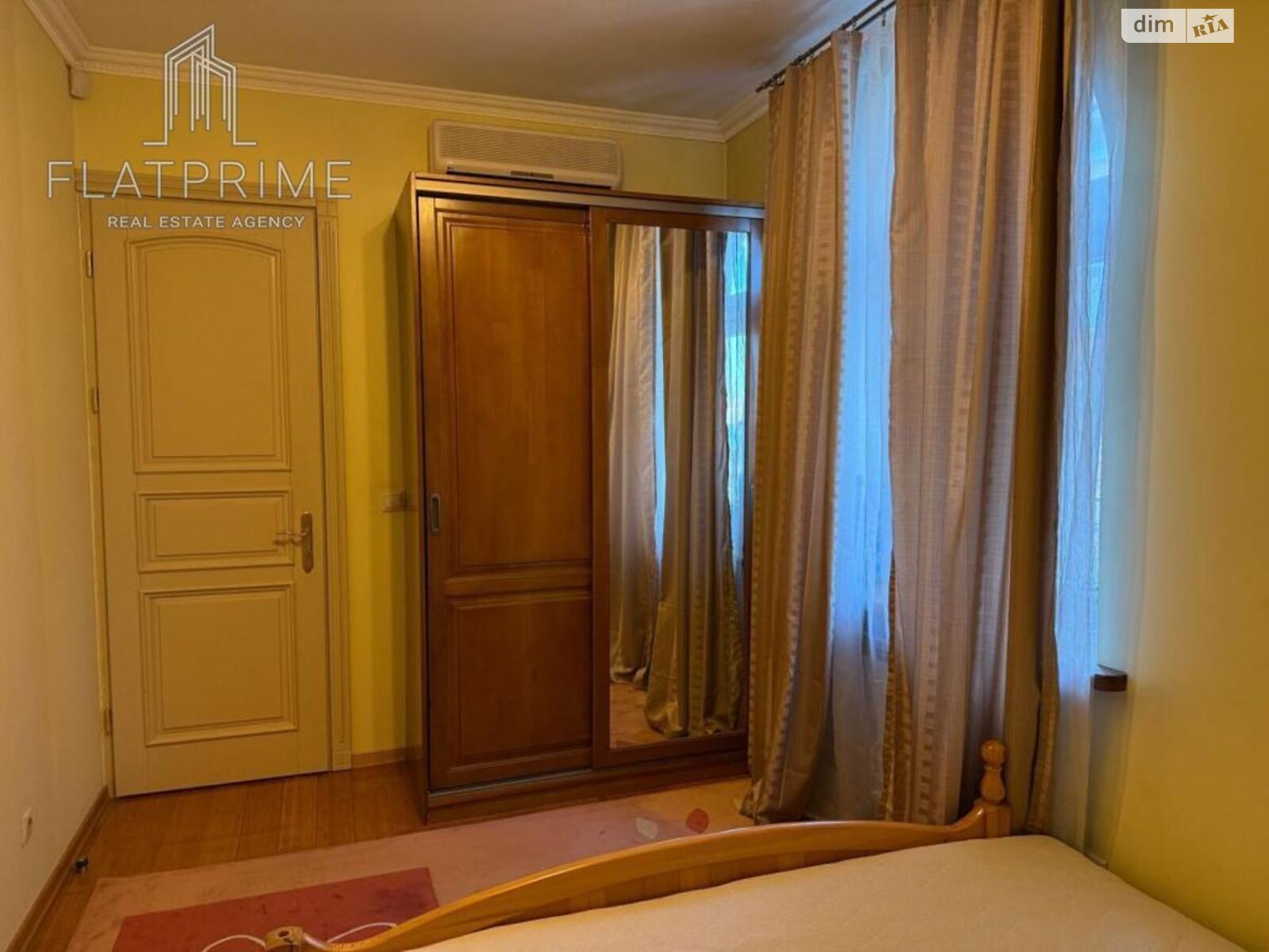 Продаж двокімнатної квартири в Києві, на вул. Щекавицька 37/48, район Поділ фото 1 Продаж двокімнатної квартири в Києві, на вул. Щекавицька 37/48, район Поділ фото 1