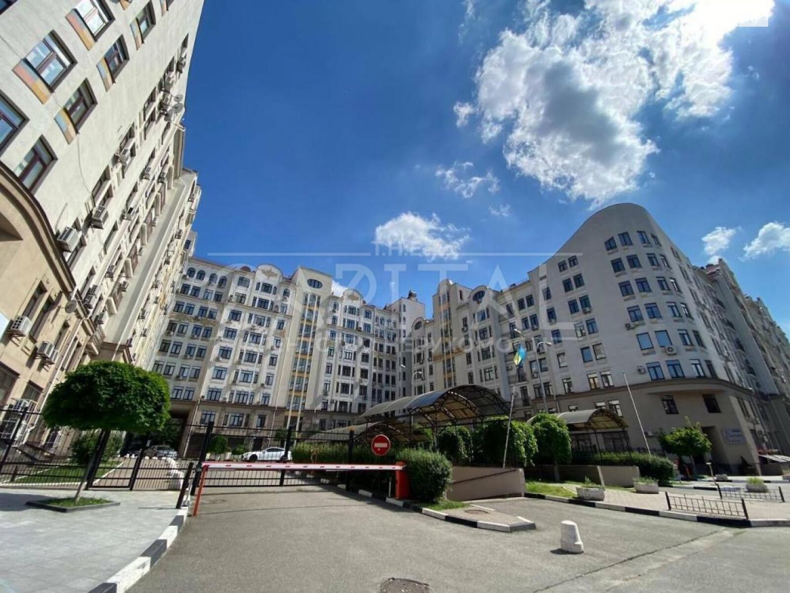 Продаж чотирикімнатної квартири в Києві, на вул. Щекавицька 30/39, район Поділ фото 1 Продаж чотирикімнатної квартири в Києві, на вул. Щекавицька 30/39, район Поділ фото 1