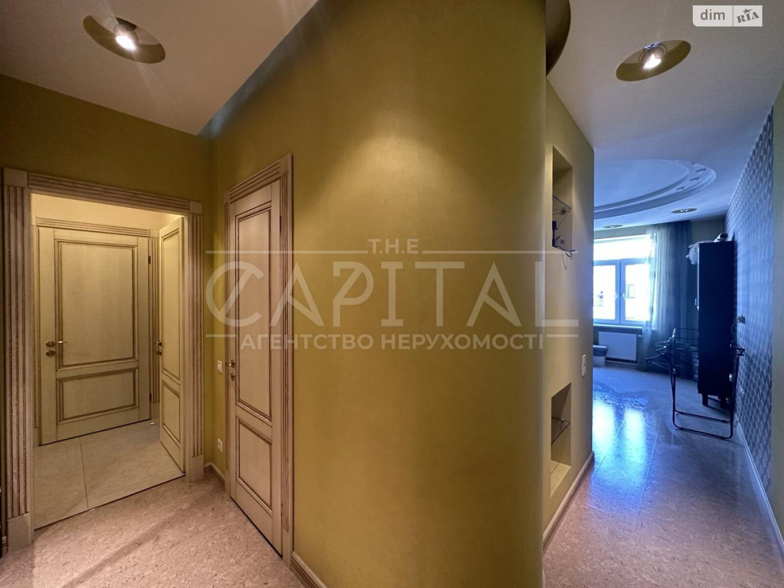 Продажа четырехкомнатной квартиры в Киеве, на ул. Щекавицкая 30/39, район Подол фото 1