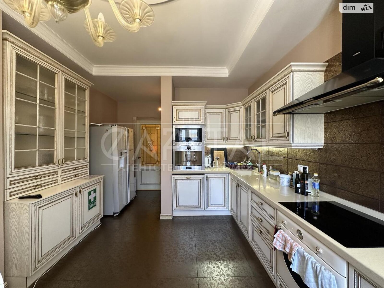 Продажа четырехкомнатной квартиры в Киеве, на ул. Щекавицкая 30/39, район Подол фото 1