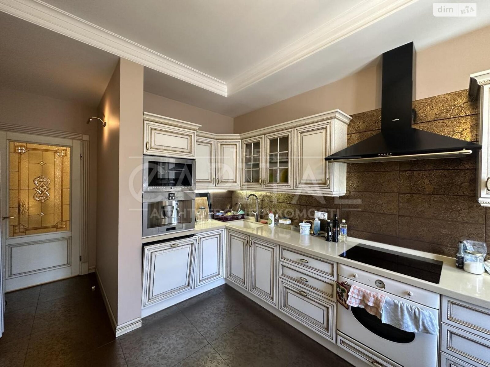 Продажа четырехкомнатной квартиры в Киеве, на ул. Щекавицкая 30/39, район Подол фото 1