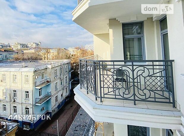 Продажа трехкомнатной квартиры в Киеве, на ул. Спасская 35 район Подольский фото 1 Продажа трехкомнатной квартиры в Киеве, на ул. Спасская 35 район Подольский фото 1