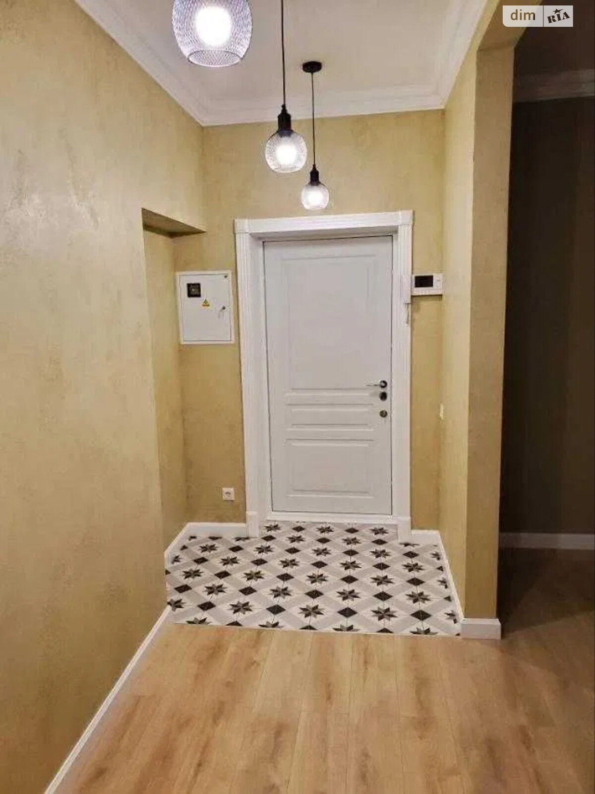 Продажа двухкомнатной квартиры в Киеве, на ул. Верхний Вал 44, район Подол фото 1