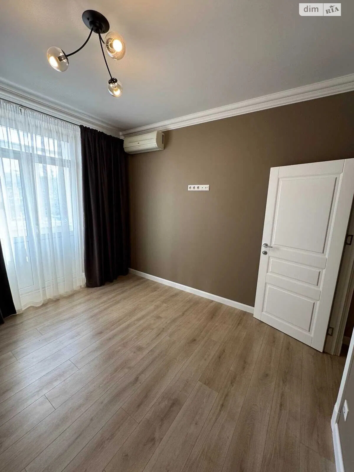 Продажа двухкомнатной квартиры в Киеве, на ул. Верхний Вал 44, район Подол фото 1