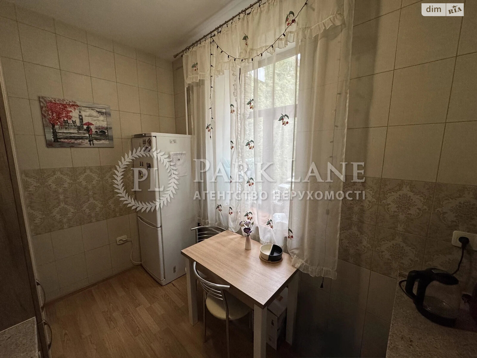 Продажа двухкомнатной квартиры в Киеве, на ул. Верхний Вал 50, район Подол фото 1