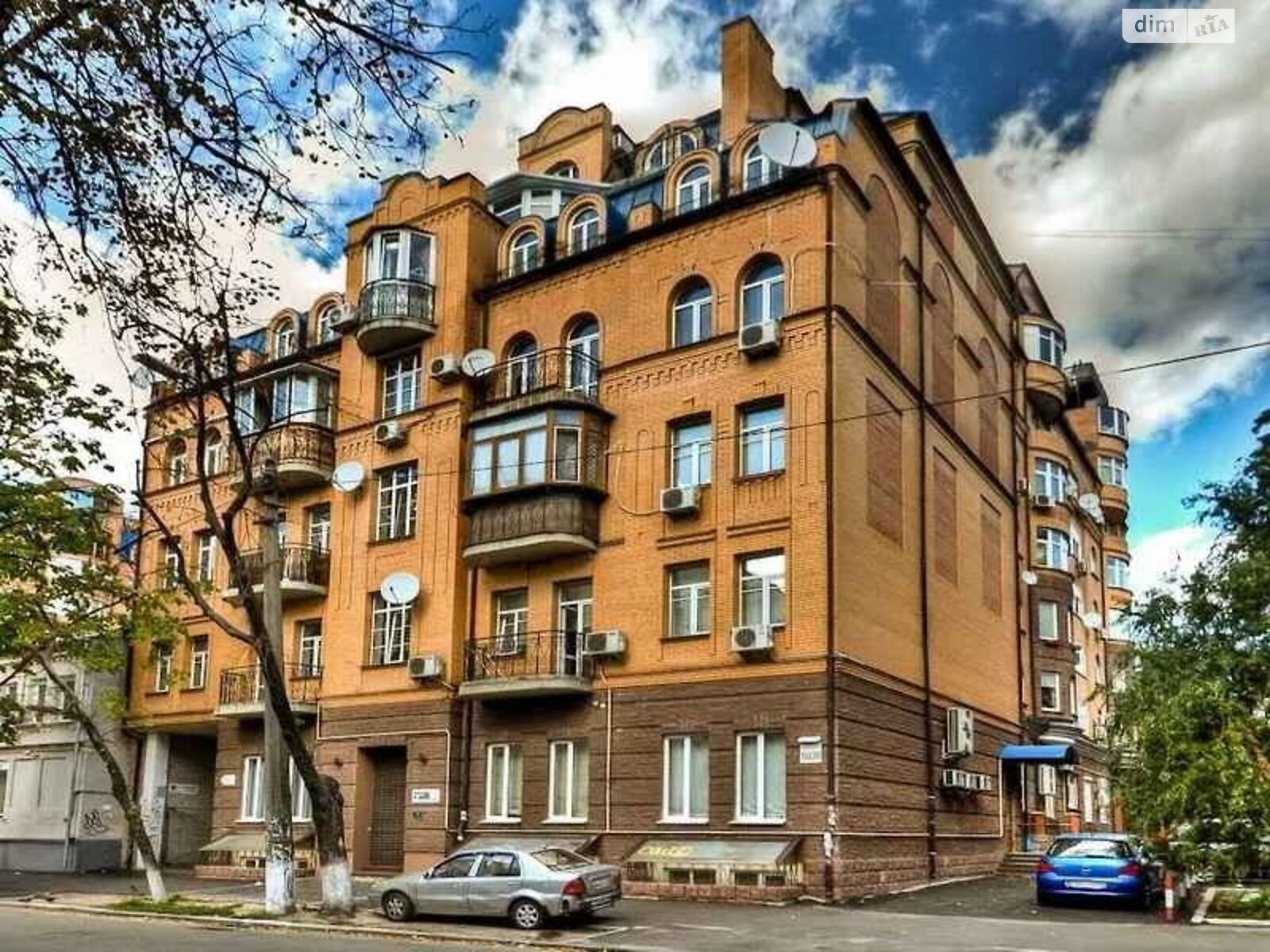 Продаж двокімнатної квартири в Києві, на вул. Волоська 50/38, район Поділ фото 1