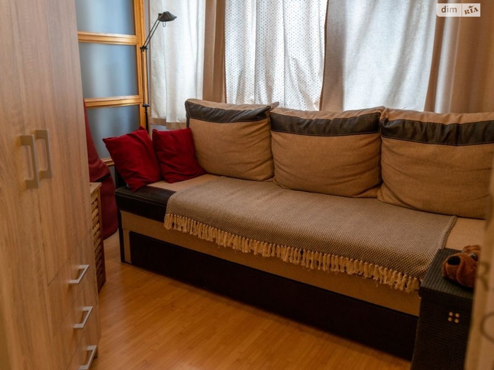 Продажа четырехкомнатной квартиры в Киеве, на ул. Волошская 24, район Подол фото 1 Продажа четырехкомнатной квартиры в Киеве, на ул. Волошская 24, район Подол фото 1