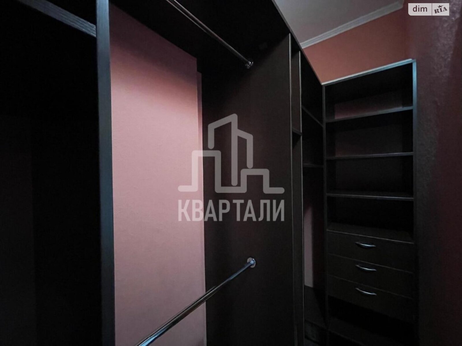 Продаж двокімнатної квартири в Києві, на вул. Волоська 50/38, район Поділ фото 1