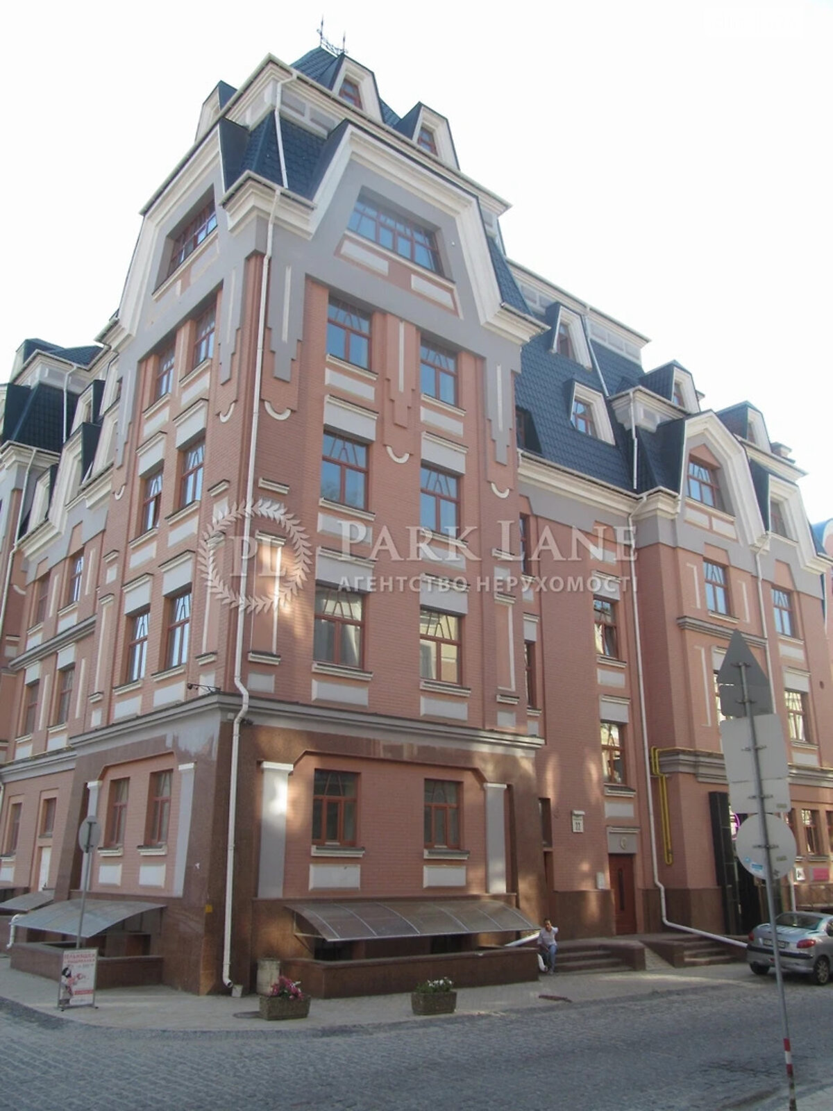 Продаж трикімнатної квартири в Києві, на вул. Воздвиженська 22, район Поділ фото 1 Продаж трикімнатної квартири в Києві, на вул. Воздвиженська 22, район Поділ фото 1