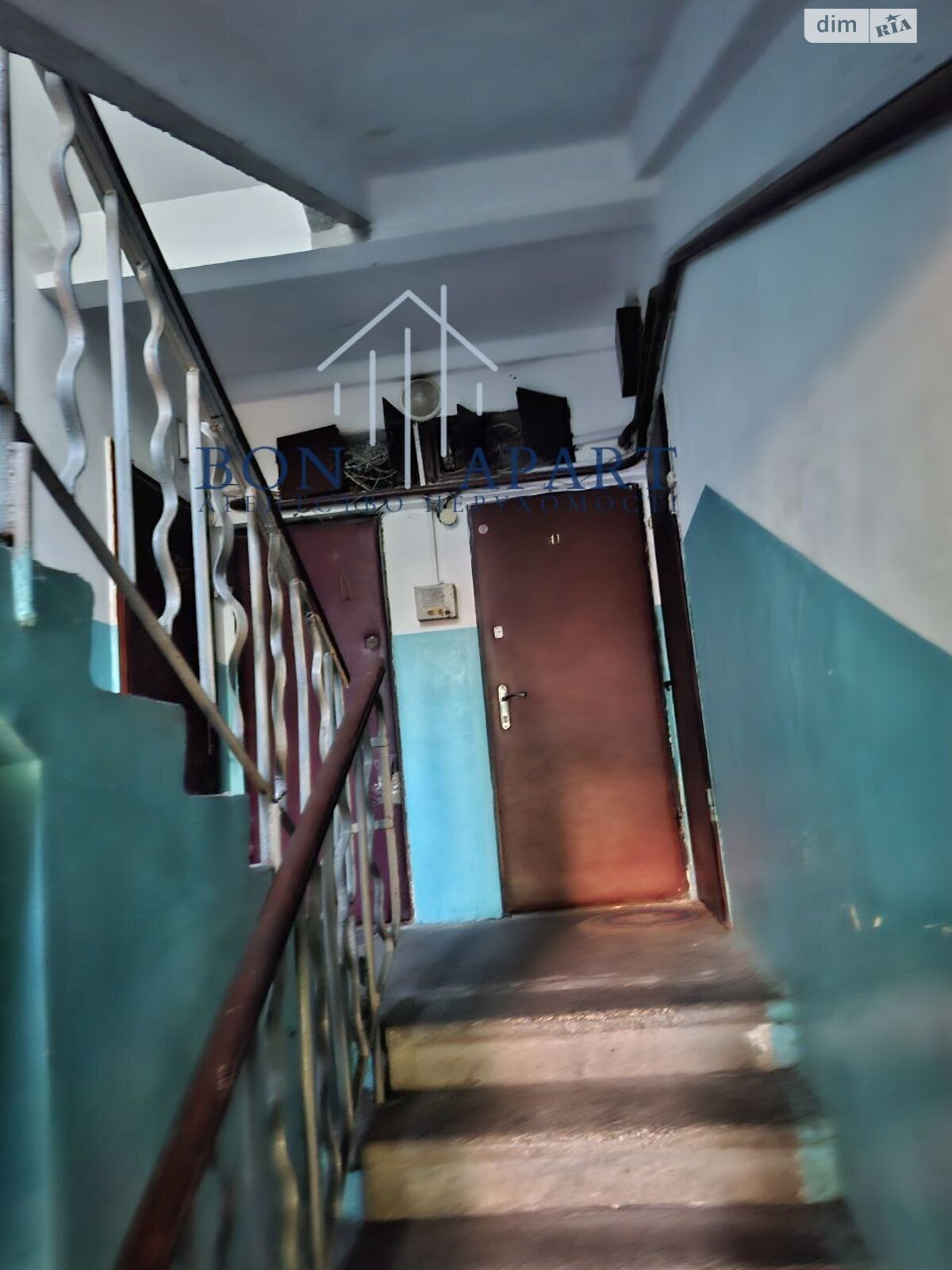 Продажа трехкомнатной квартиры в Киеве, на ул. Введенская 32, район Подол фото 1