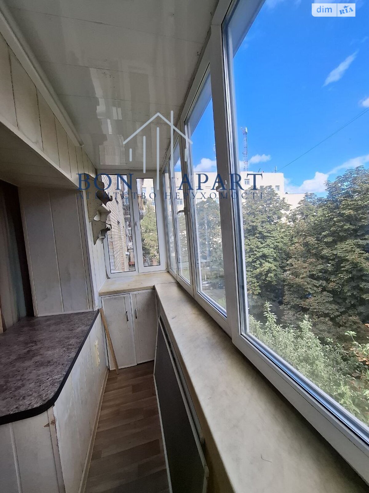 Продажа трехкомнатной квартиры в Киеве, на ул. Введенская 32, район Подол фото 1