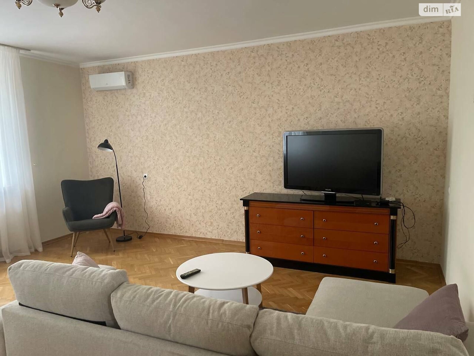 Продажа трехкомнатной квартиры в Киеве, на ул. Введенская 5, район Подол фото 1