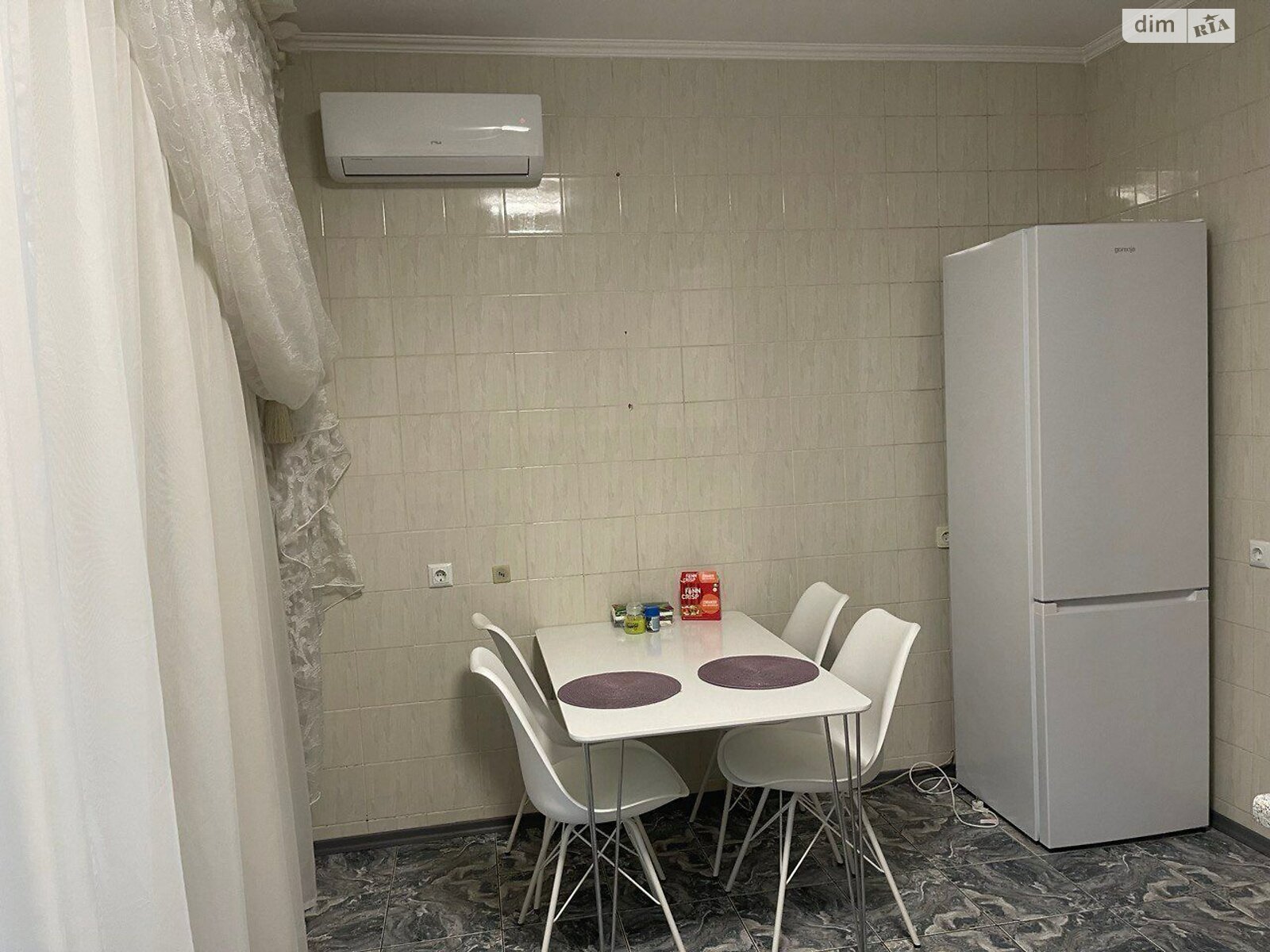 Продажа трехкомнатной квартиры в Киеве, на ул. Введенская 5, район Подол фото 1