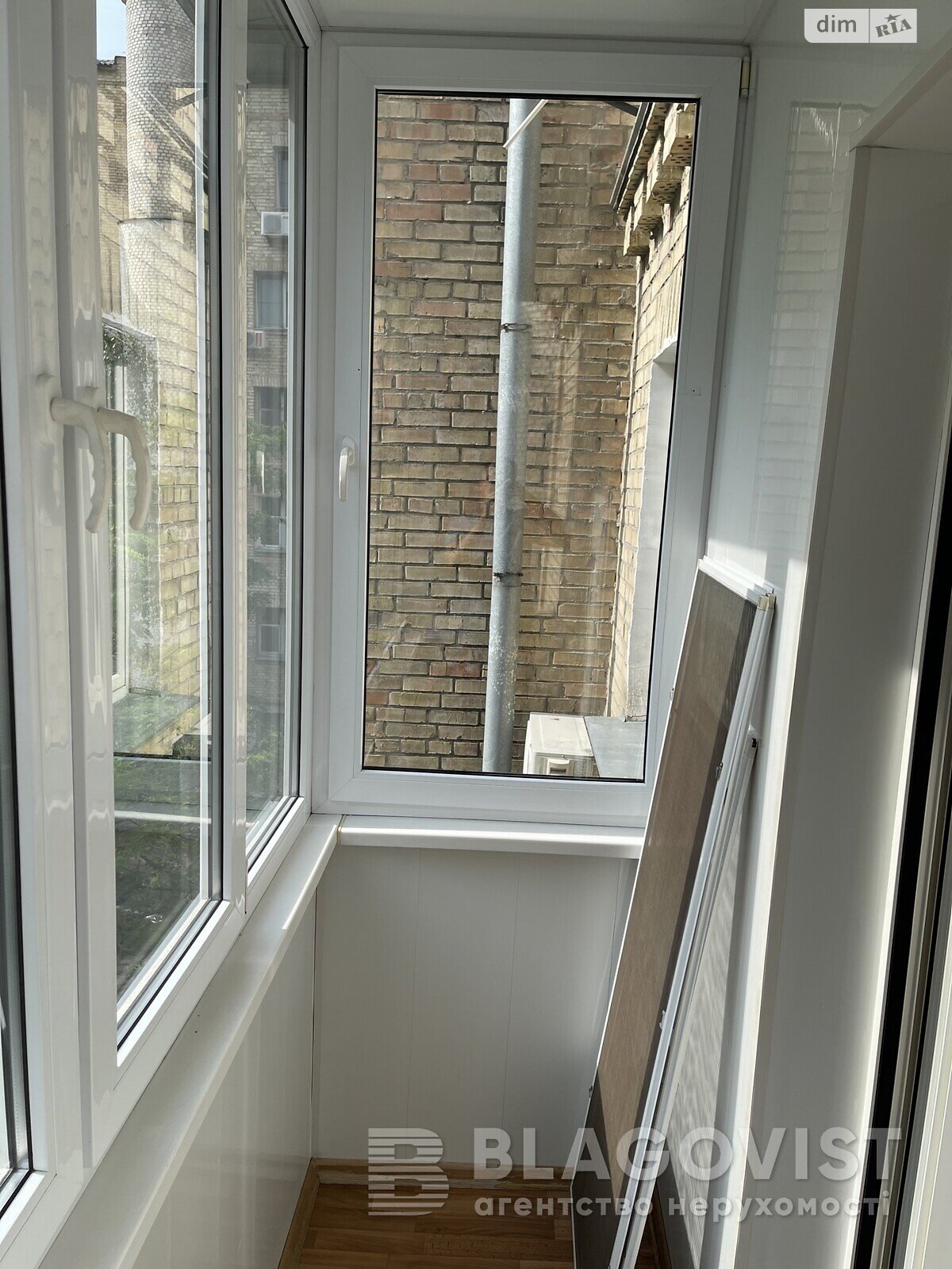 Продажа трехкомнатной квартиры в Киеве, на ул. Введенская 5, район Подол фото 1