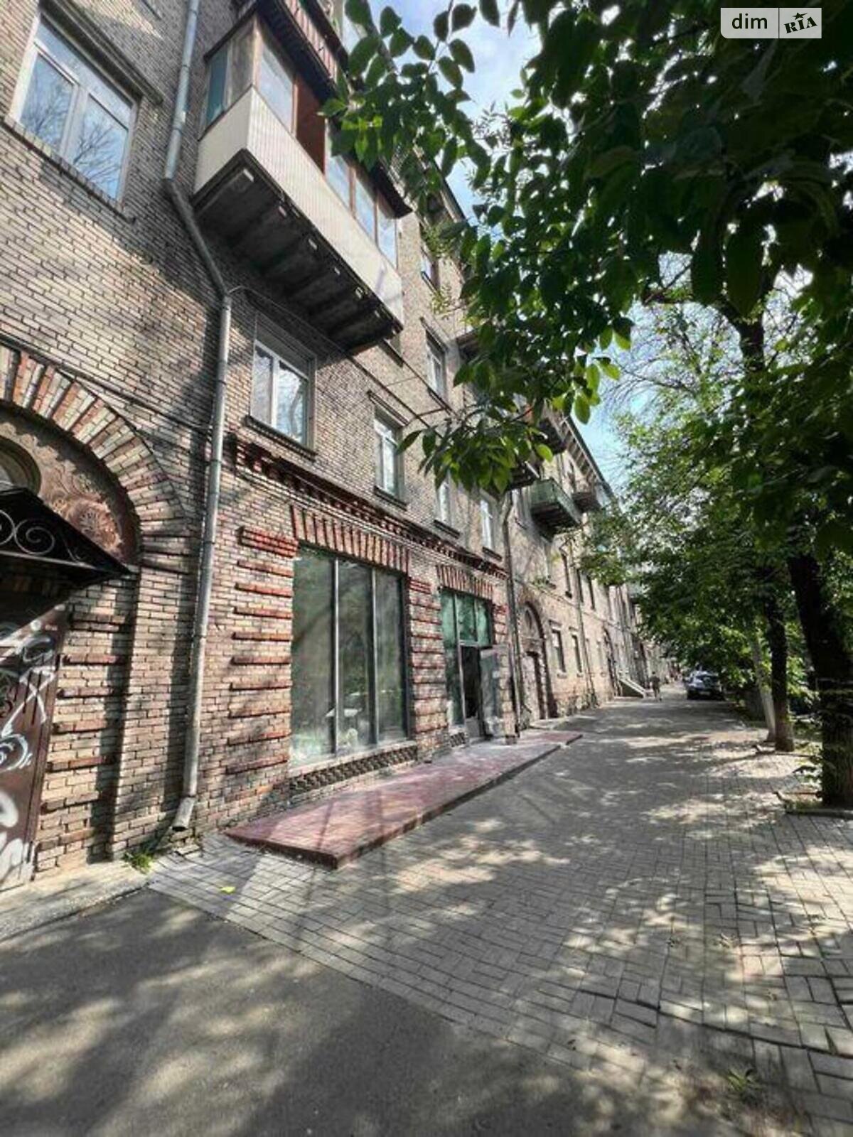 Продажа трехкомнатной квартиры в Киеве, на ул. Ярославская 32/33, район Подол фото 1 Продажа трехкомнатной квартиры в Киеве, на ул. Ярославская 32/33, район Подол фото 1