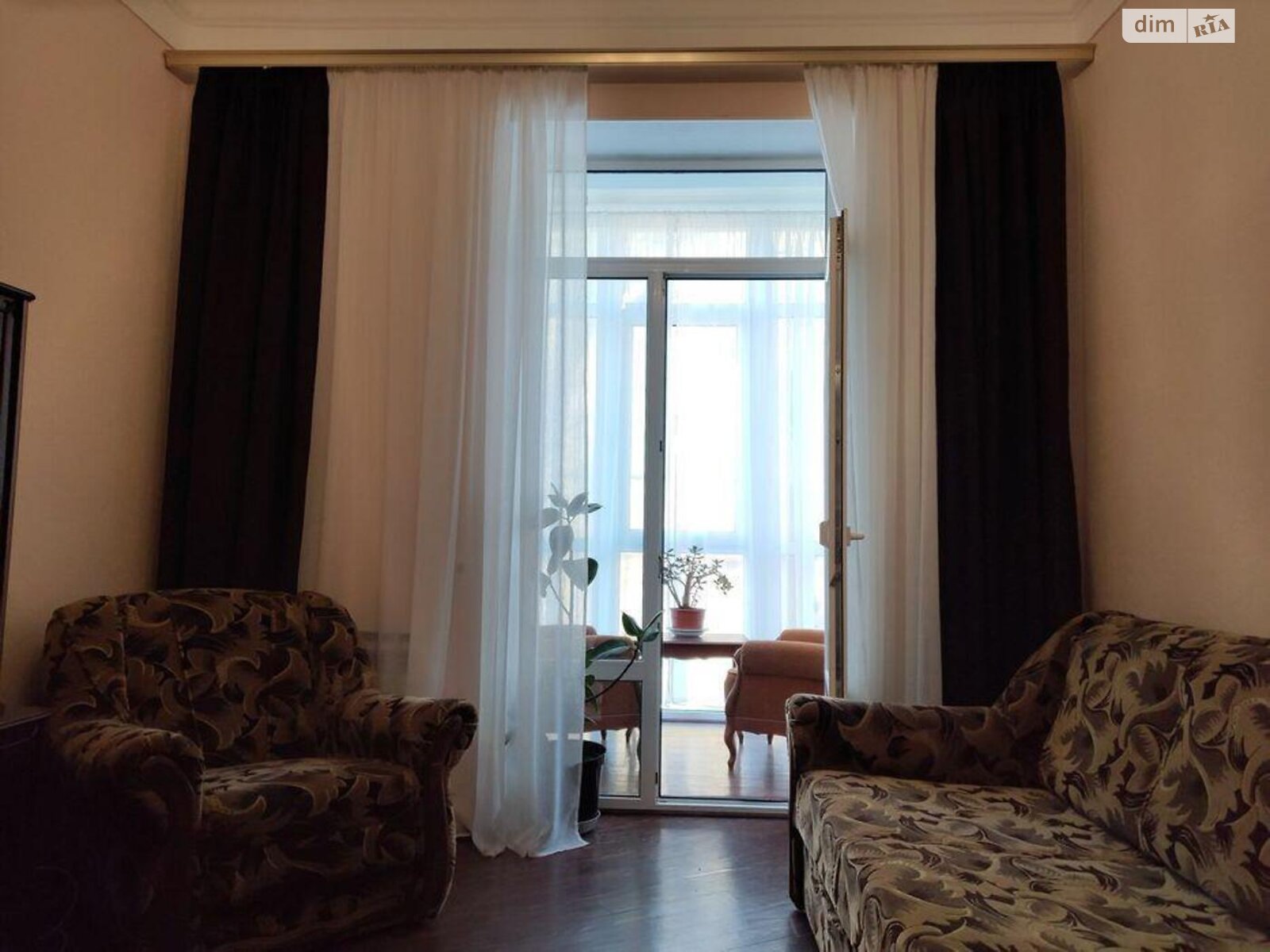Продажа трехкомнатной квартиры в Киеве, на ул. Ярославская 32/33, район Подол фото 1 Продажа трехкомнатной квартиры в Киеве, на ул. Ярославская 32/33, район Подол фото 1
