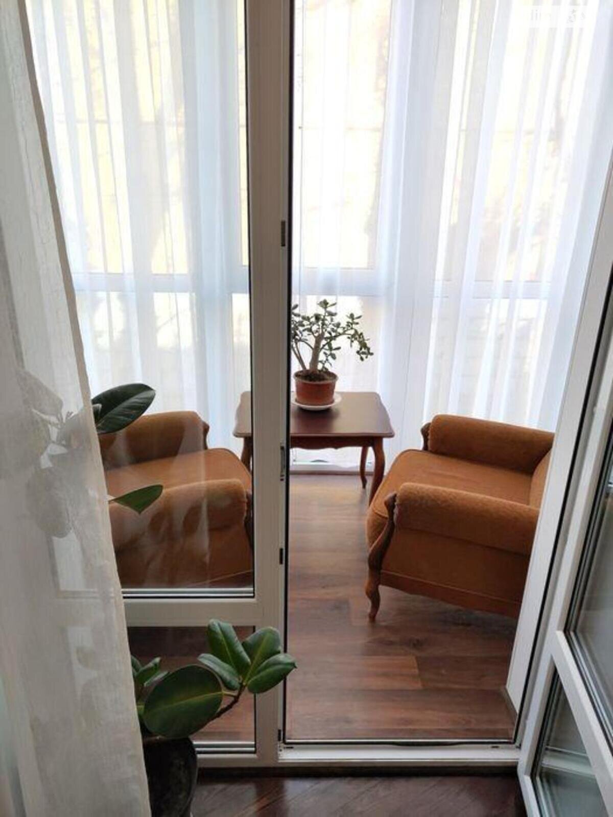 Продажа трехкомнатной квартиры в Киеве, на ул. Ярославская 32/33, район Подол фото 1 Продажа трехкомнатной квартиры в Киеве, на ул. Ярославская 32/33, район Подол фото 1