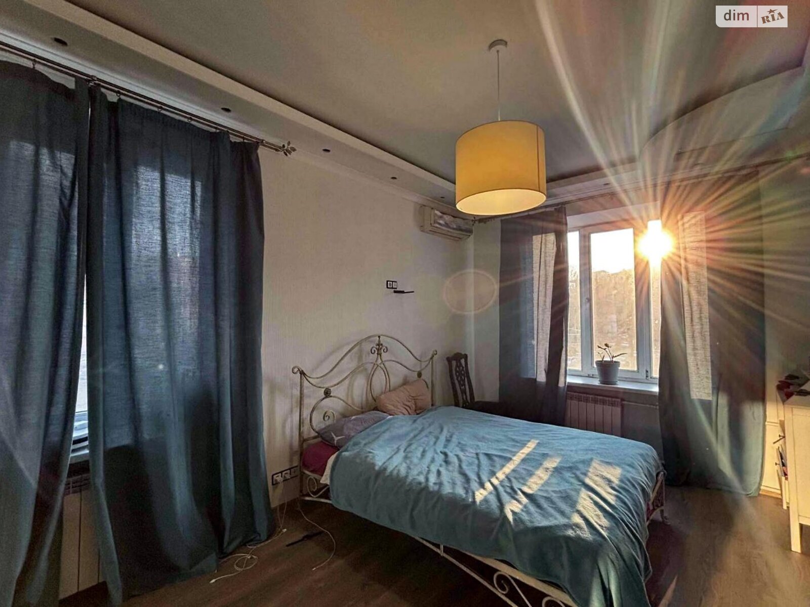 Продажа трехкомнатной квартиры в Киеве, на ул. Юрковская 40/5, район Подол фото 1 Продажа трехкомнатной квартиры в Киеве, на ул. Юрковская 40/5, район Подол фото 1