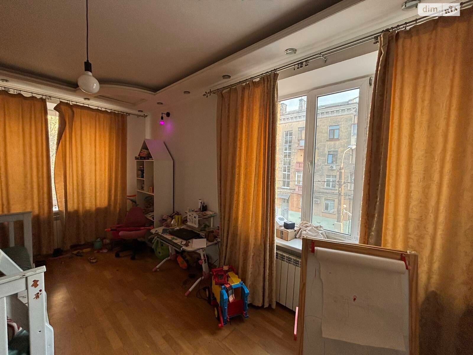 Продажа трехкомнатной квартиры в Киеве, на ул. Юрковская 40/5, район Подол фото 1 Продажа трехкомнатной квартиры в Киеве, на ул. Юрковская 40/5, район Подол фото 1