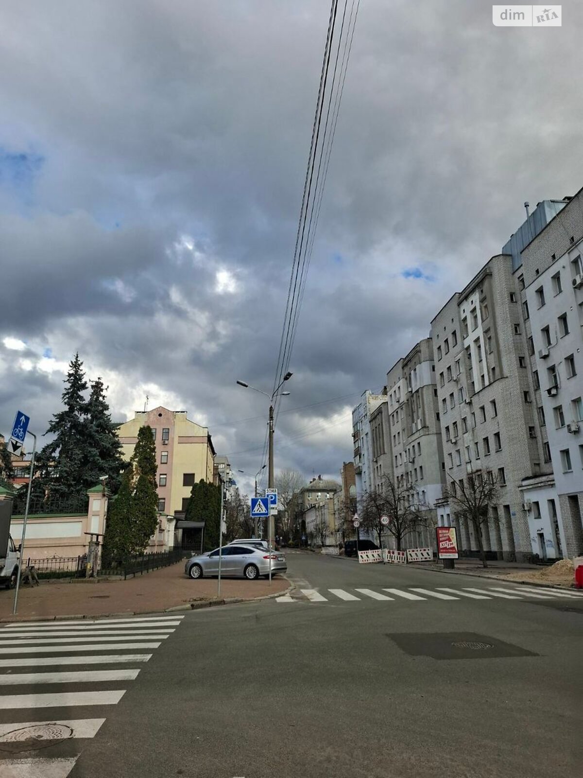 Продажа трехкомнатной квартиры в Киеве, на ул. Юрковская 40/5, район Подол фото 1 Продажа трехкомнатной квартиры в Киеве, на ул. Юрковская 40/5, район Подол фото 1