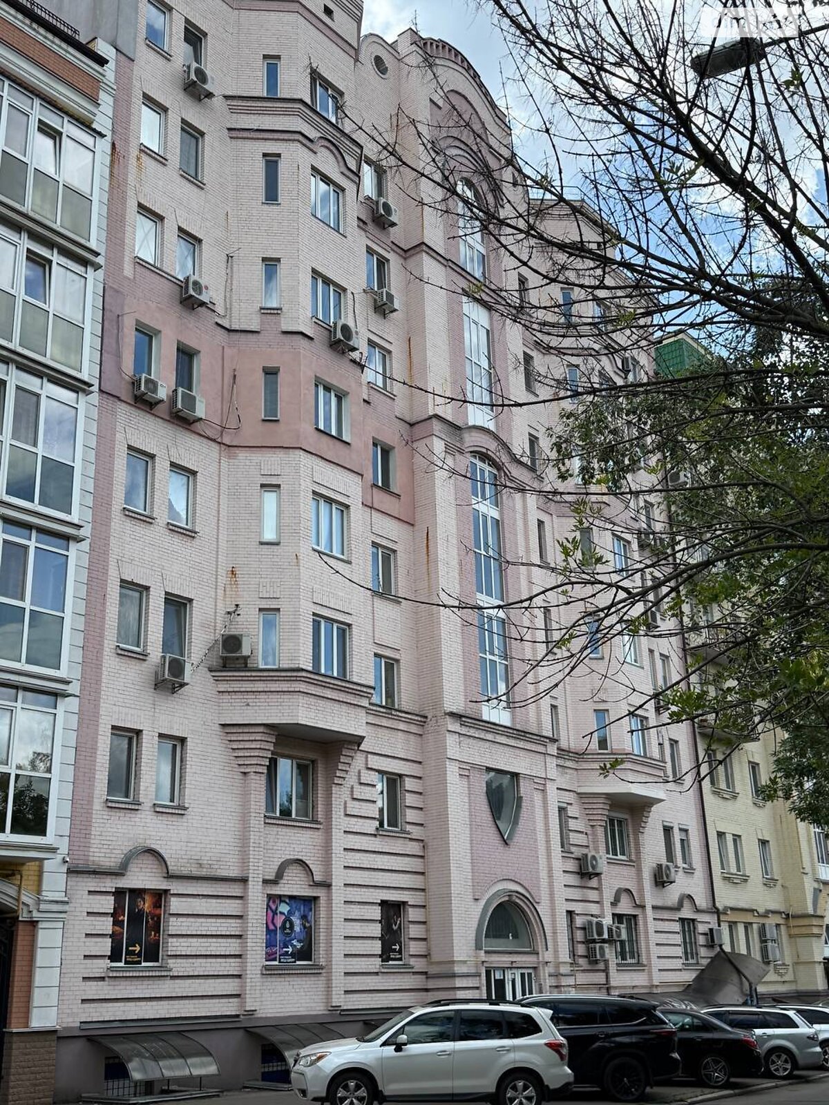 Продаж трикімнатної квартири в Києві, на вул. Юрківська 28, район Поділ фото 1 Продаж трикімнатної квартири в Києві, на вул. Юрківська 28, район Поділ фото 1