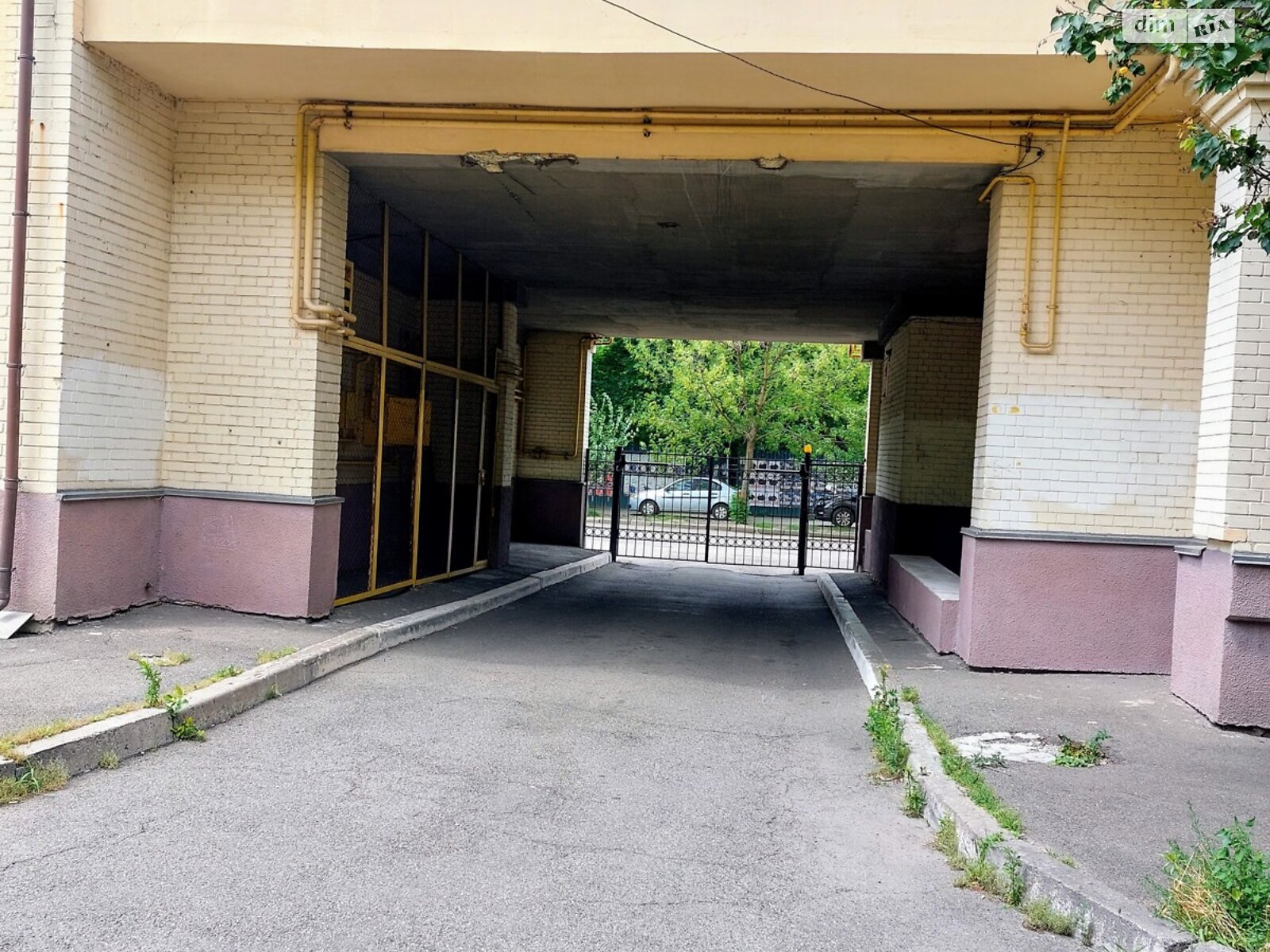 Продаж трикімнатної квартири в Києві, на вул. Юрківська 28, район Поділ фото 1 Продаж трикімнатної квартири в Києві, на вул. Юрківська 28, район Поділ фото 1