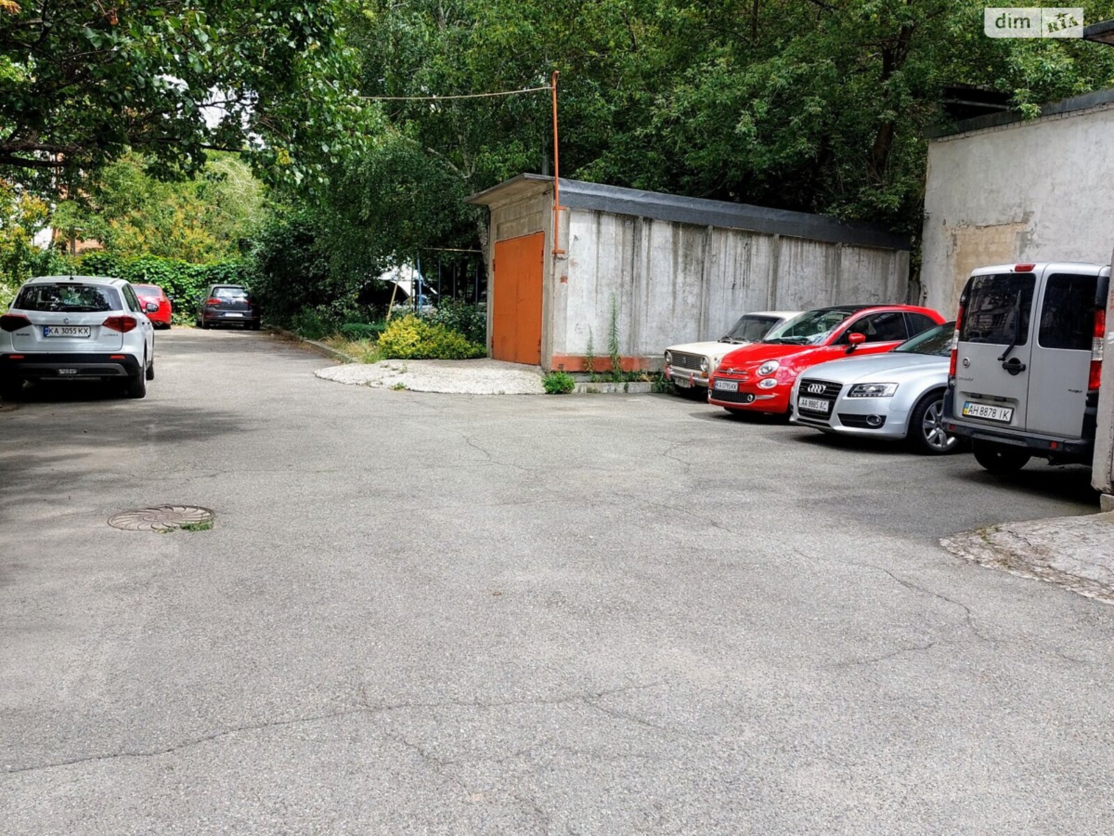 Продаж трикімнатної квартири в Києві, на вул. Юрківська 28, район Поділ фото 1 Продаж трикімнатної квартири в Києві, на вул. Юрківська 28, район Поділ фото 1