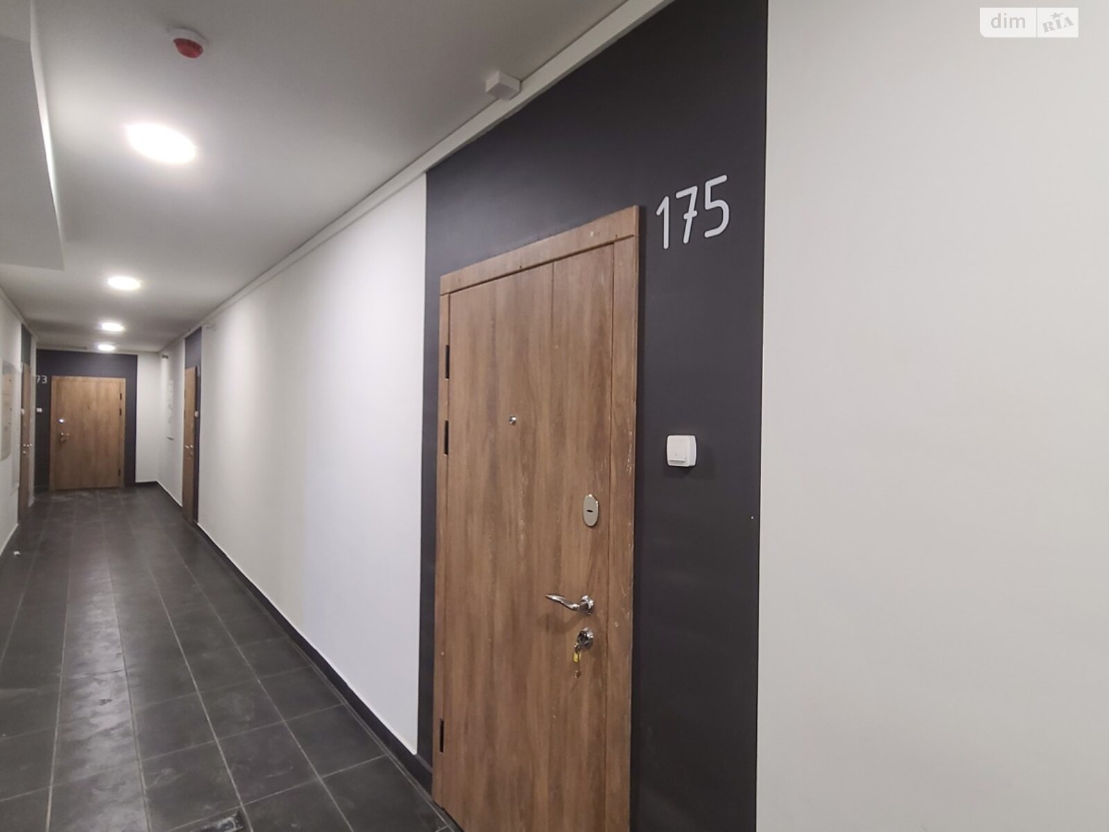 Продажа трехкомнатной квартиры в Киеве, на ул. Александра Олеся 10/1, кв. 172, район Подольский фото 1 Продажа трехкомнатной квартиры в Киеве, на ул. Александра Олеся 10/1, кв. 172, район Подольский фото 1