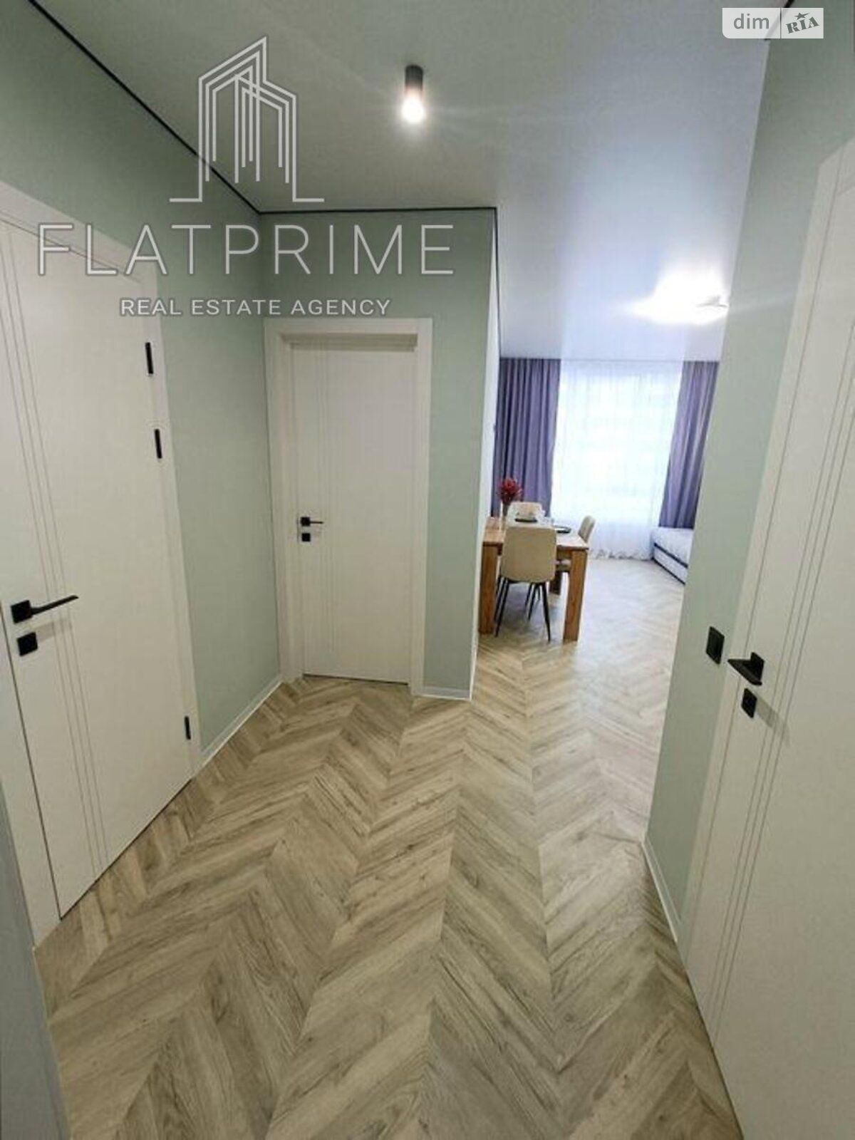 Продажа однокомнатной квартиры в Киеве, на ул. Александра Олеся 10, район Подольский фото 1