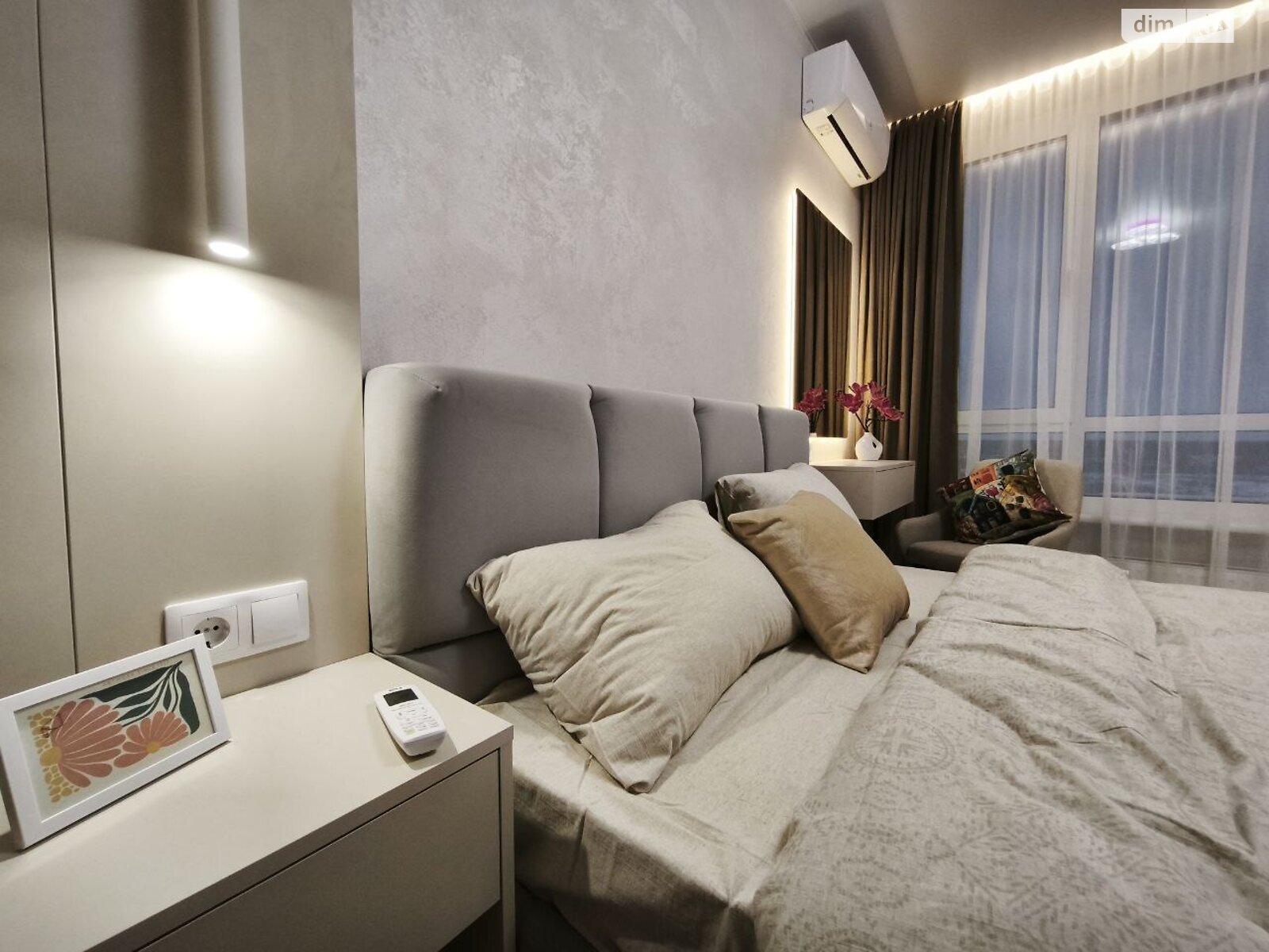 Продажа однокомнатной квартиры в Киеве, на ул. Александра Олеся 10, район Подольский фото 1