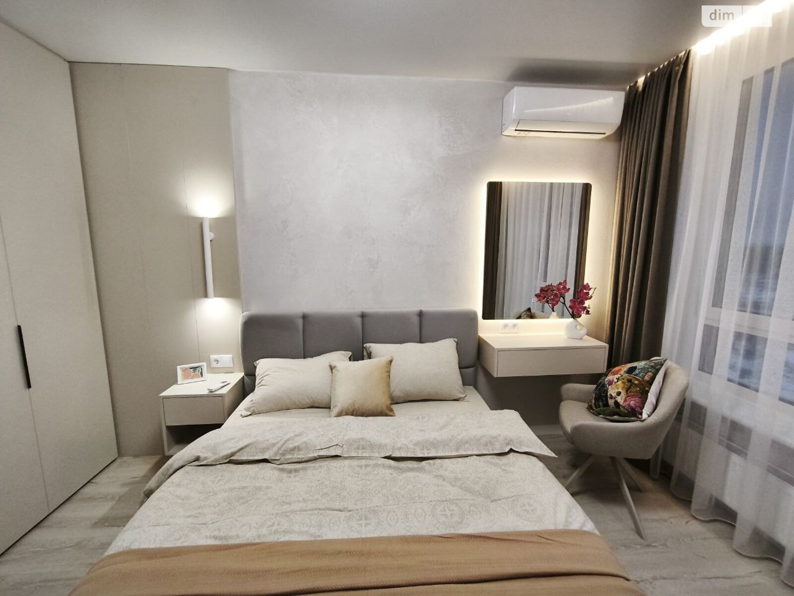 Продажа однокомнатной квартиры в Киеве, на ул. Александра Олеся 10, район Подольский фото 1