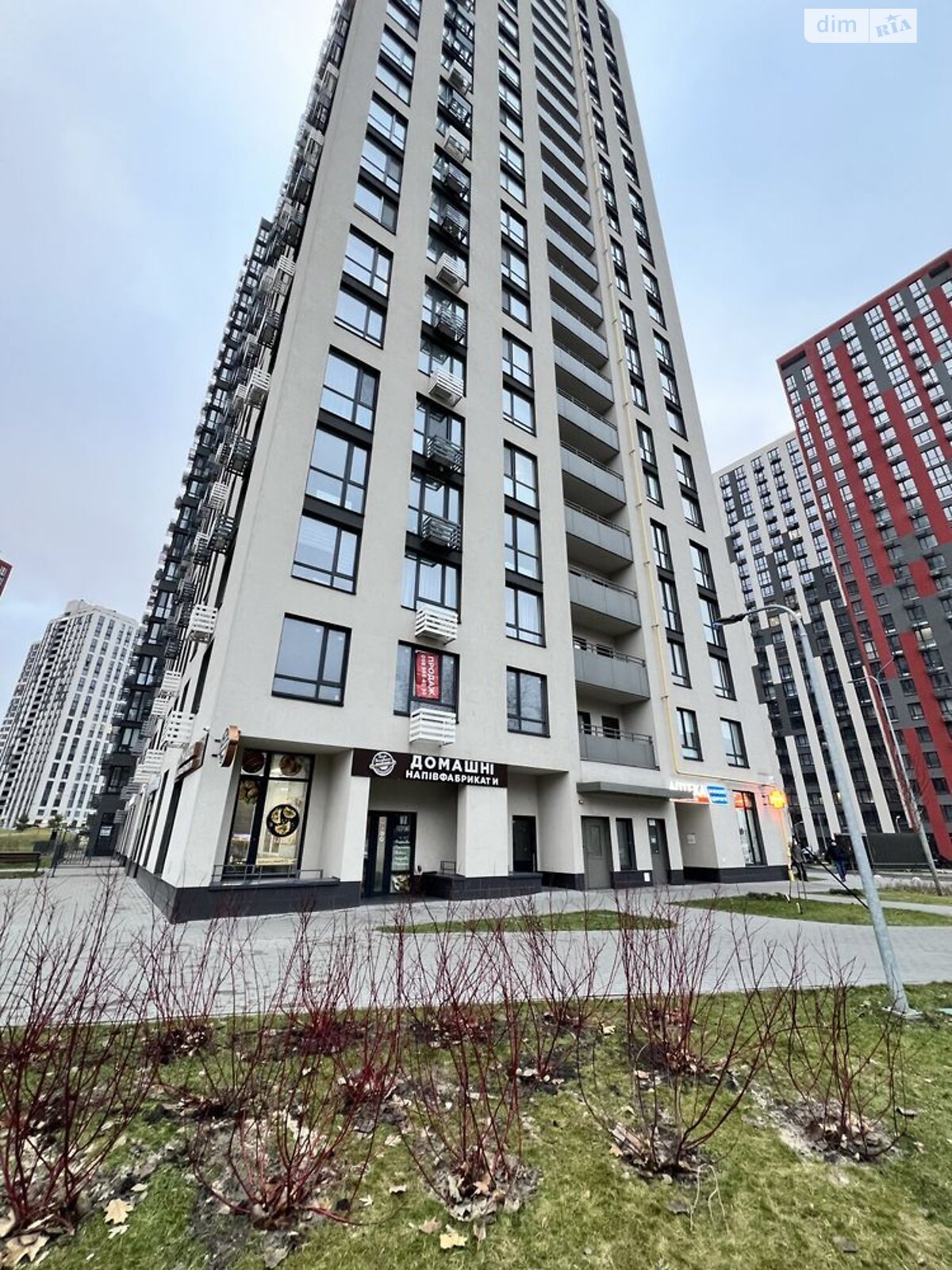 Продажа трехкомнатной квартиры в Киеве, на просп. Европейского Союза 51, район Подольский фото 1 Продажа трехкомнатной квартиры в Киеве, на просп. Европейского Союза 51, район Подольский фото 1