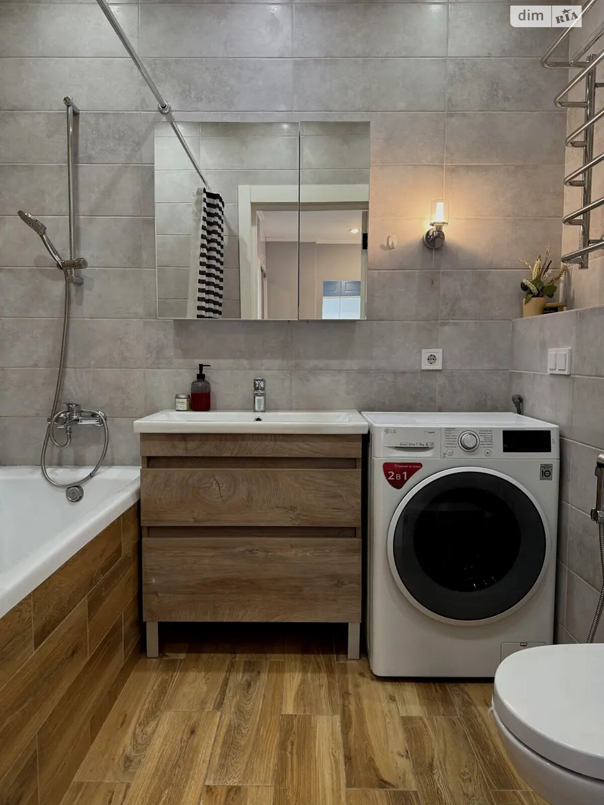 Продажа двухкомнатной квартиры в Киеве, на просп. Европейского Союза 41Б, район Подольский фото 1