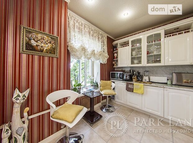 Продажа трехкомнатной квартиры в Киеве, на ул. Фрунзе 109б район Подольский фото 1 Продажа трехкомнатной квартиры в Киеве, на ул. Фрунзе 109б район Подольский фото 1