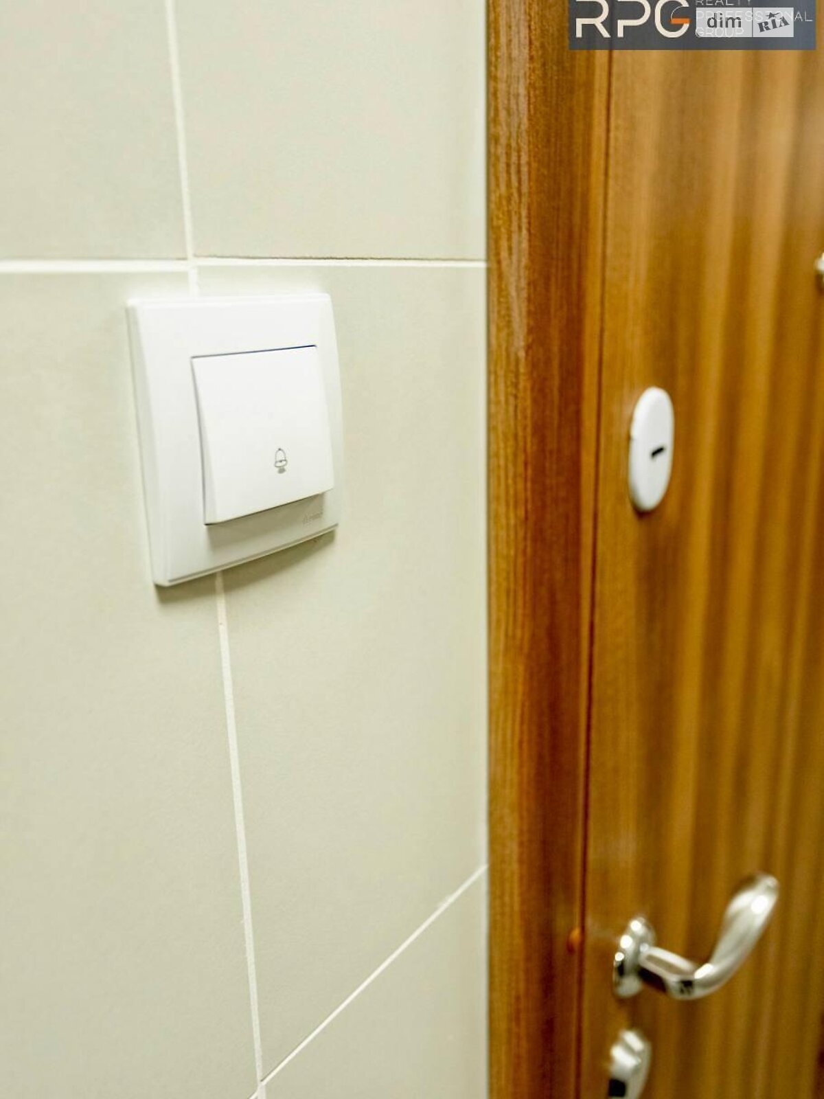 Продажа двухкомнатной квартиры в Киеве, на ул. Ивана Выговского 44, район Подольский фото 1 Продажа двухкомнатной квартиры в Киеве, на ул. Ивана Выговского 44, район Подольский фото 1