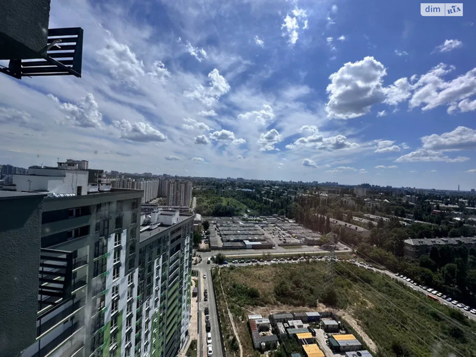 Продаж трикімнатної квартири в Києві, на вул. Івана Виговського, район Подільський фото 1 Продаж трикімнатної квартири в Києві, на вул. Івана Виговського, район Подільський фото 1