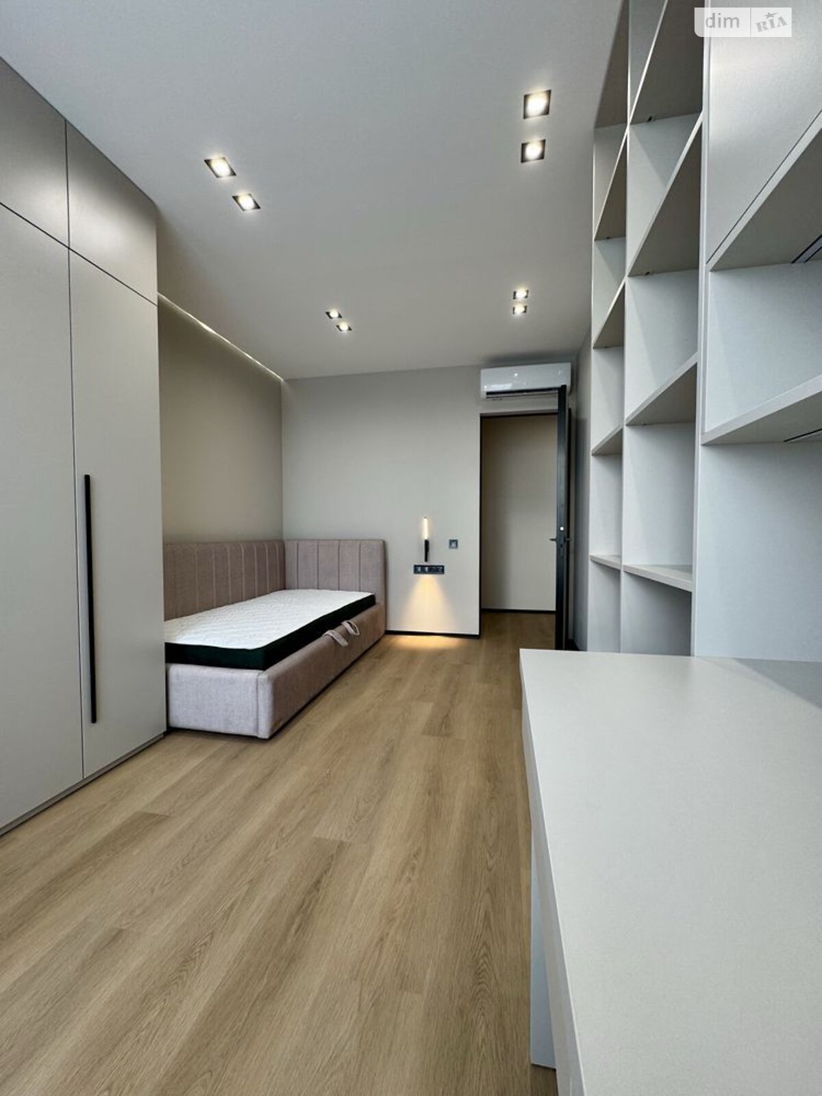 Продажа двухкомнатной квартиры в Киеве, на ул. Ивана Выговского 44, кв. 23, район Подольский фото 1 Продажа двухкомнатной квартиры в Киеве, на ул. Ивана Выговского 44, кв. 23, район Подольский фото 1