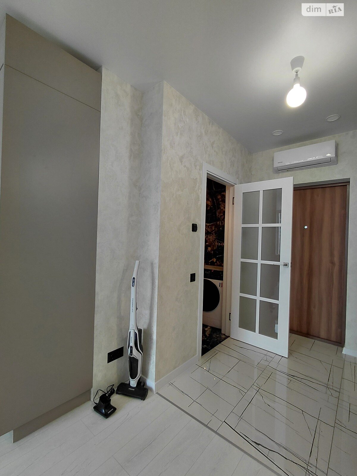 Продажа однокомнатной квартиры в Киеве, на ул. Ивана Выговского 44, район Подольский фото 1