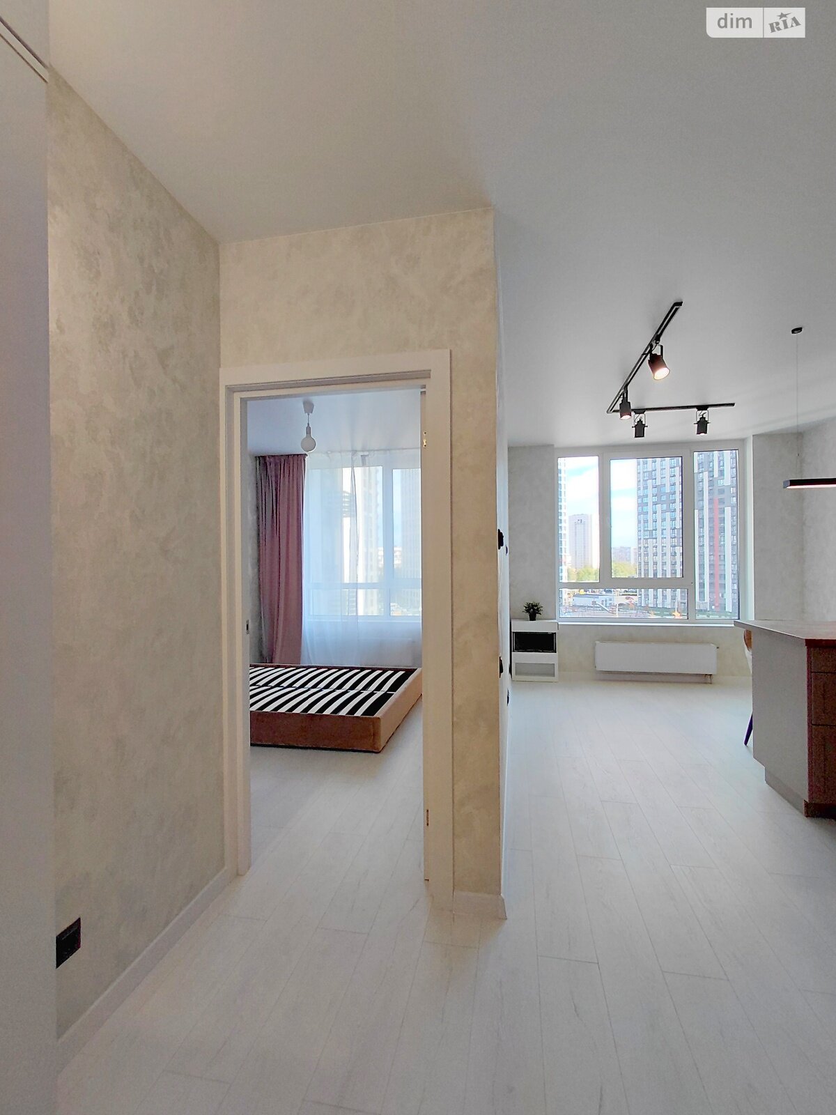 Продажа однокомнатной квартиры в Киеве, на ул. Ивана Выговского 44, район Подольский фото 1