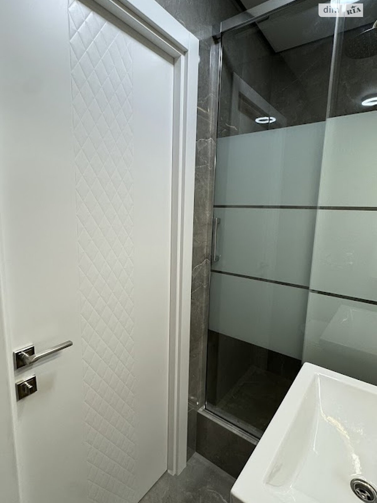 Продажа однокомнатной квартиры в Киеве, на ул. Кирилловская 89, район Подольский фото 1 Продажа однокомнатной квартиры в Киеве, на ул. Кирилловская 89, район Подольский фото 1