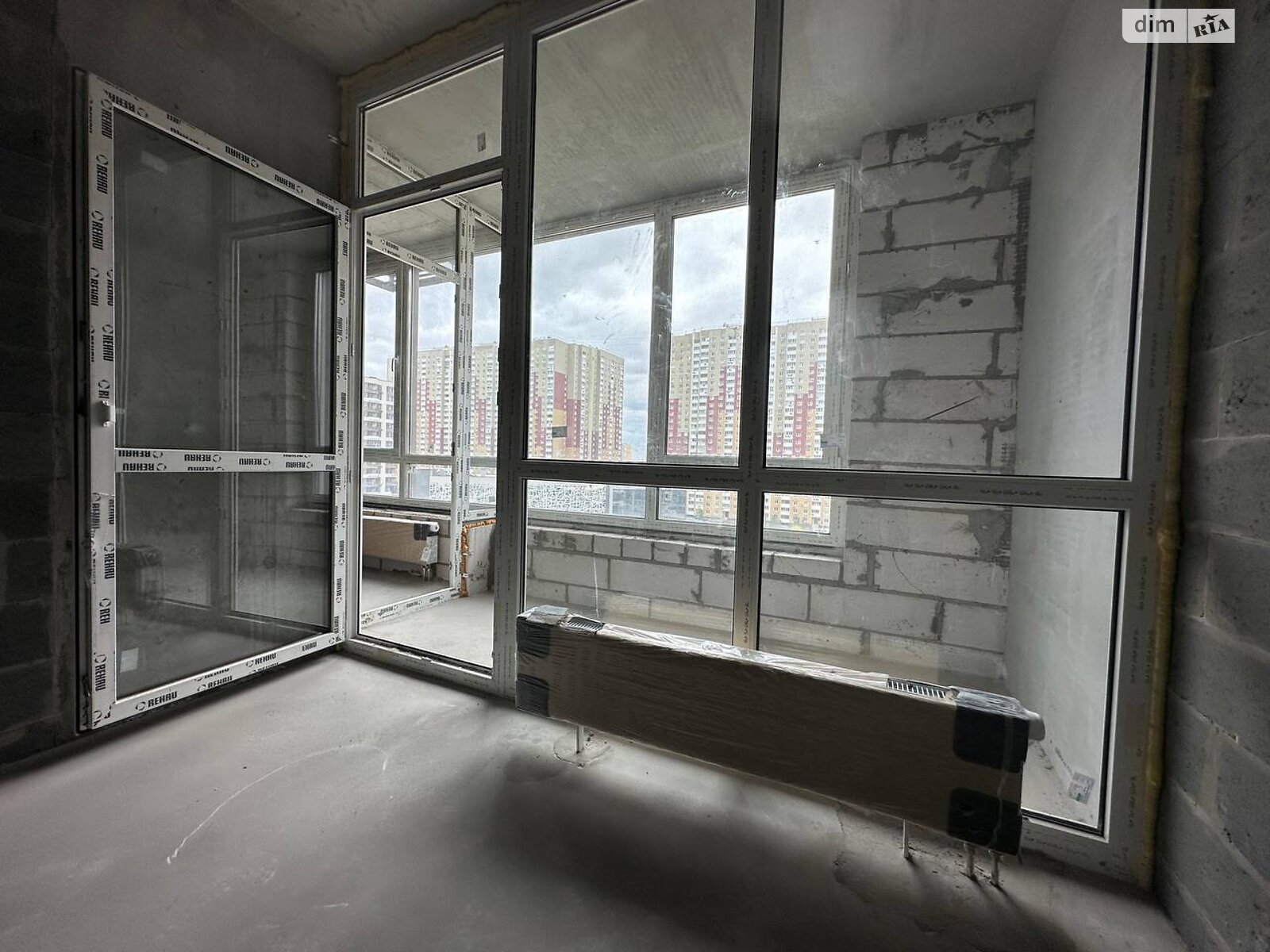 Продажа однокомнатной квартиры в Киеве, на ул. Александра Олеся 5А, район Подольский фото 1