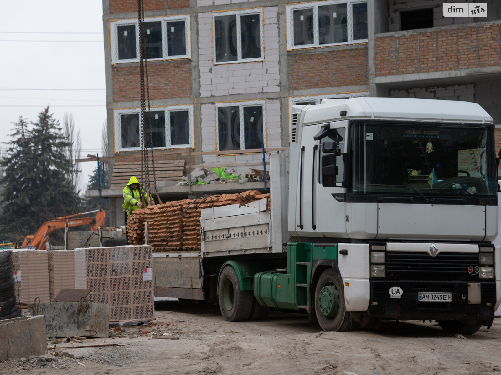 Продаж трикімнатної квартири в Києві, на вул. Івана Виговського, район Подільський фото 1