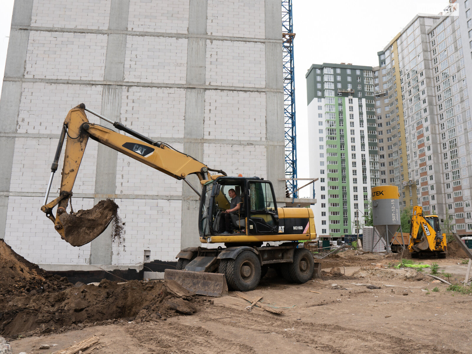 Продажа трехкомнатной квартиры в Киеве, на ул. Ивана Выговского, район Подольский фото 1 Продажа трехкомнатной квартиры в Киеве, на ул. Ивана Выговского, район Подольский фото 1
