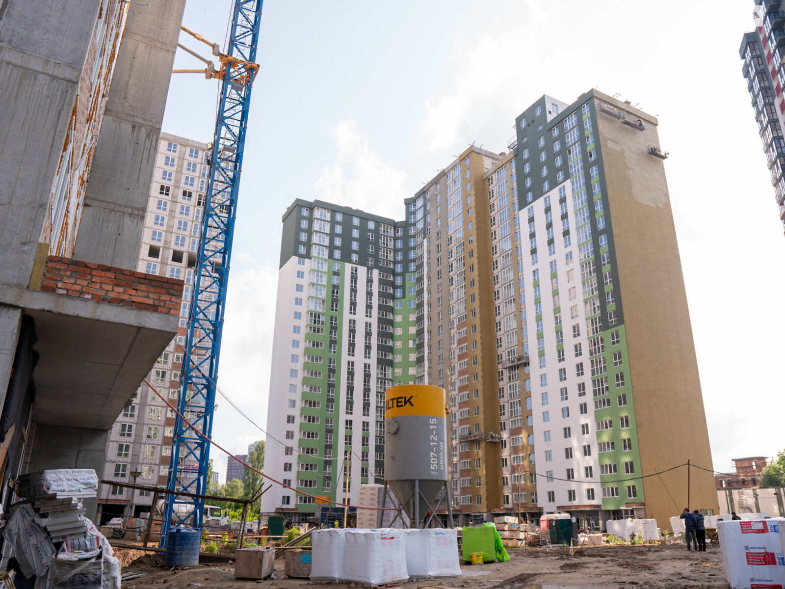Продажа трехкомнатной квартиры в Киеве, на ул. Ивана Выговского, район Подольский фото 1 Продажа трехкомнатной квартиры в Киеве, на ул. Ивана Выговского, район Подольский фото 1