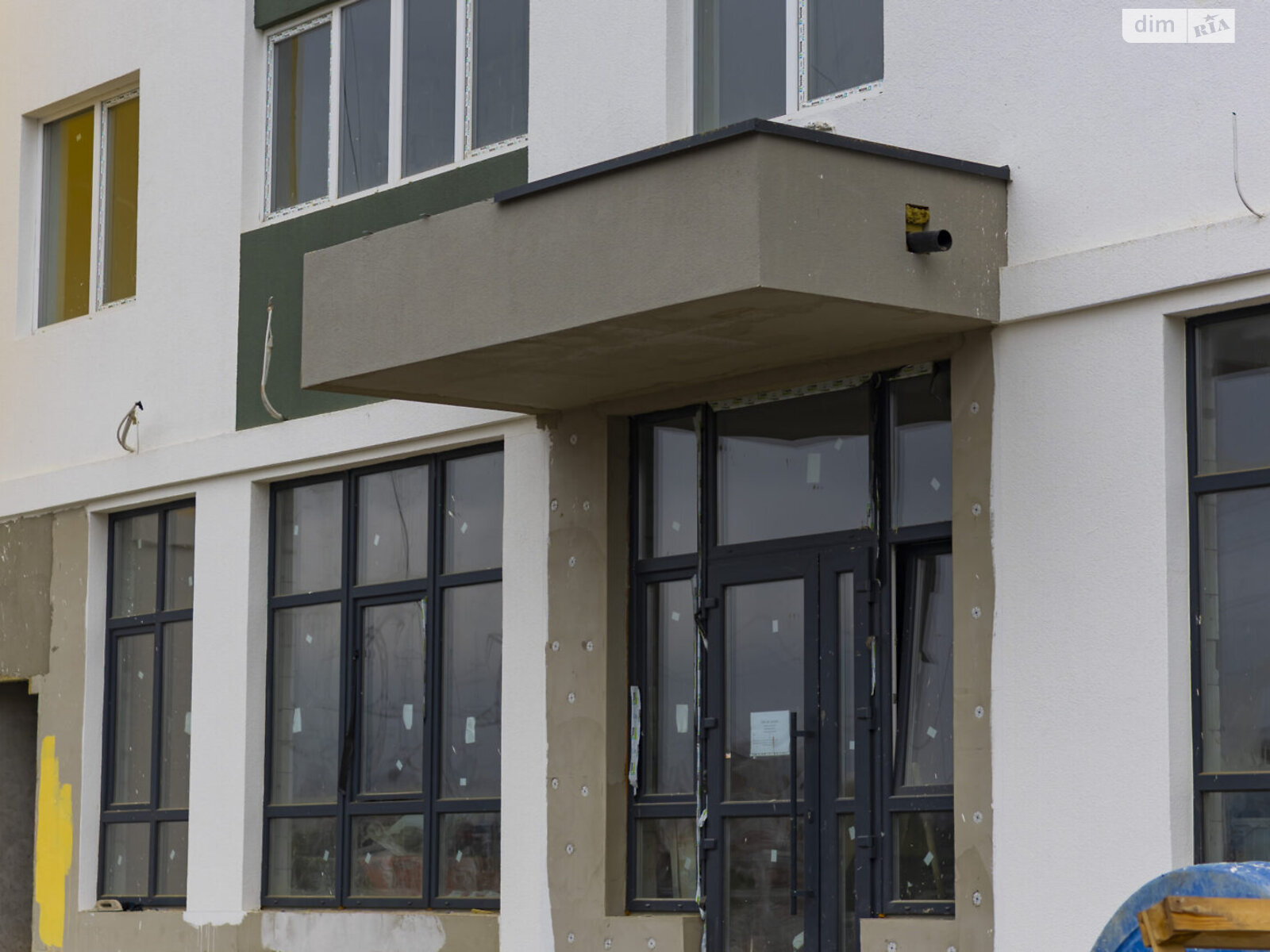 Продаж трикімнатної квартири в Києві, на вул. Івана Виговського 10Б, район Подільський фото 1